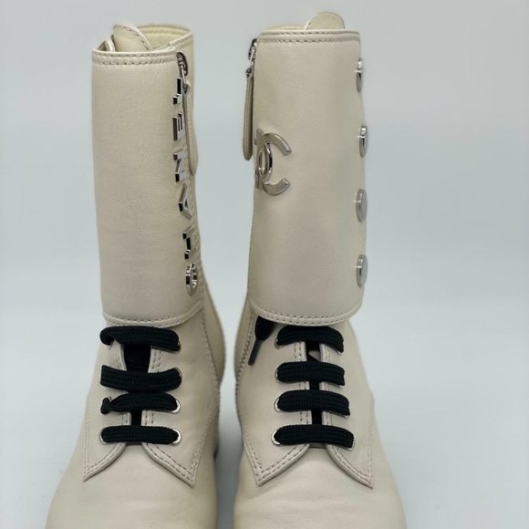 CHANEL 19B Two Tone Calfskin Leather Signature Logo Lace Up Booties Boots - Picture 5 of 14